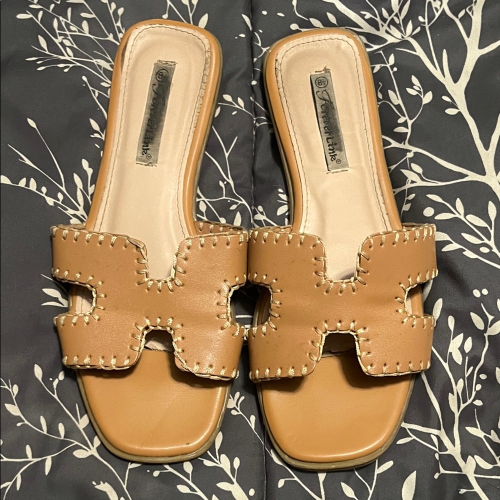Forever Link Women's Tan Slip-On Mule Sandals sz 8.5